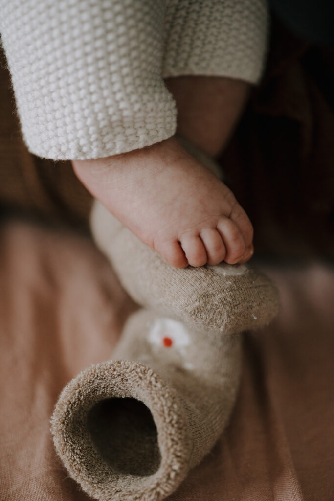 petits pieds de bébé photographe bebe et famille bordeaux