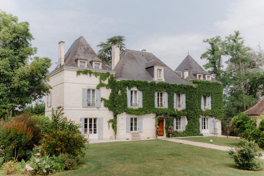 photographe de mariage en dordogne et le domaine de la Fauconnie